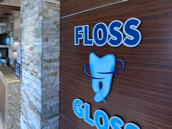 Floss & Gloss Dental
